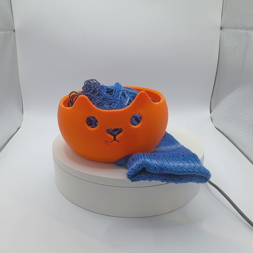 Ab 15,95 Euro | Katzengarnschale mit Knickohr - Strickkatze, Garnhalter für Wolle, Handarbeit Zubehör, Geschenk für Katzenfreunde